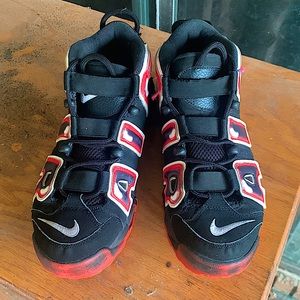 Nike Air More Tempo Size 8.5
